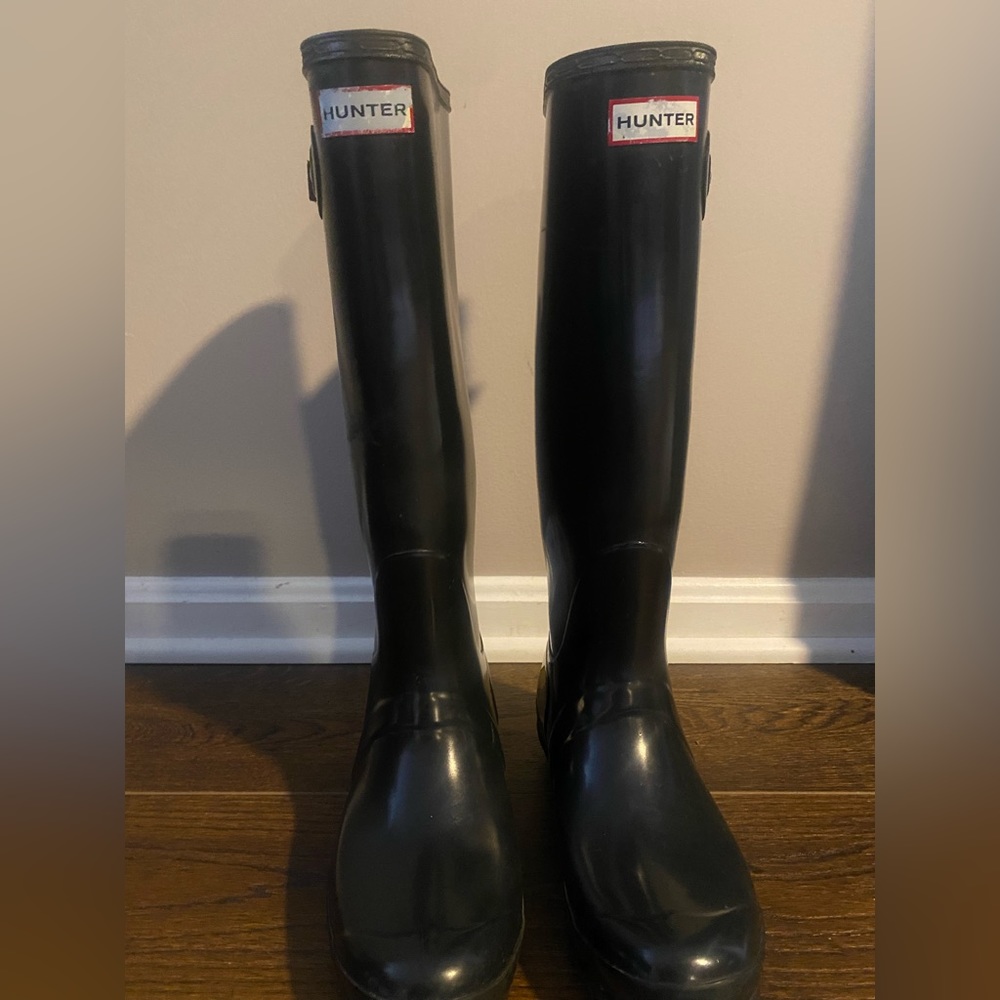 Black original gloss tall Hunter boots US 8/M 9/F